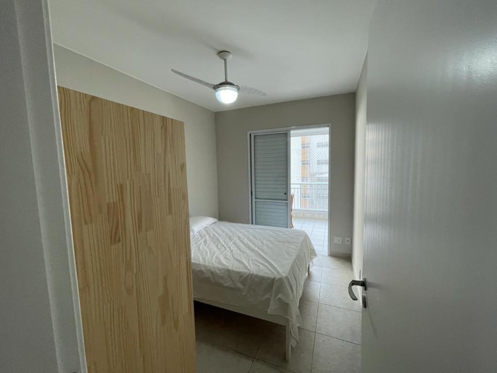 Lindo Apartamento A 50 Metros Da Praia Гуаружа Экстерьер фото