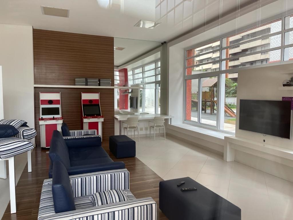 Lindo Apartamento A 50 Metros Da Praia Гуаружа Экстерьер фото